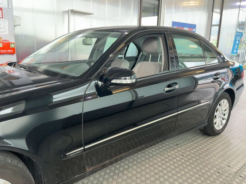 Mercedes-Benz E-Klasse E 220 CDI Elegance — zdjęcie 4