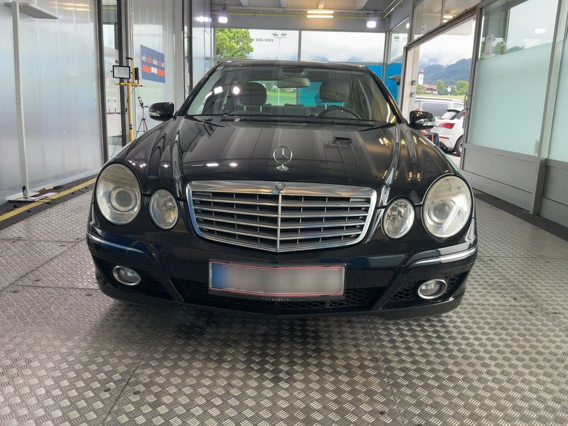 Mercedes-Benz E-Klasse E 220 CDI Elegance — zdjęcie 9