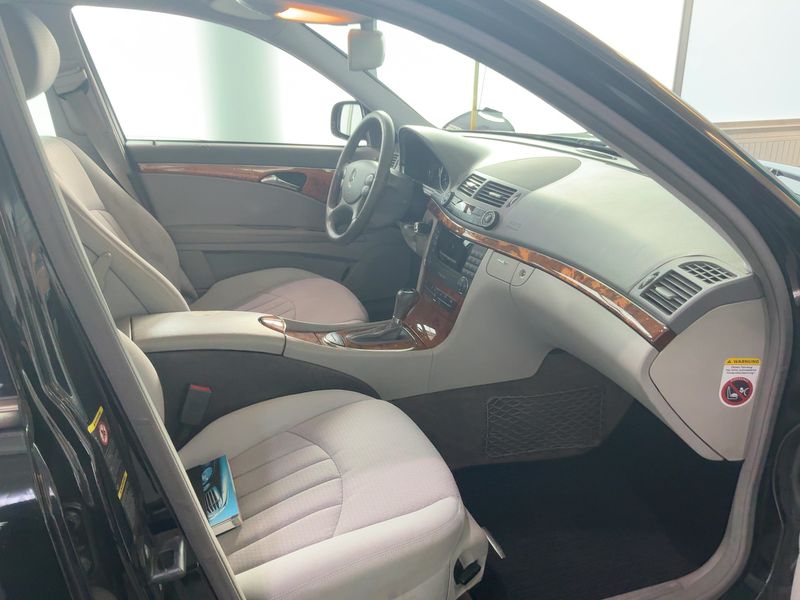 Mercedes-Benz E-Klasse E 220 CDI Elegance — zdjęcie 11