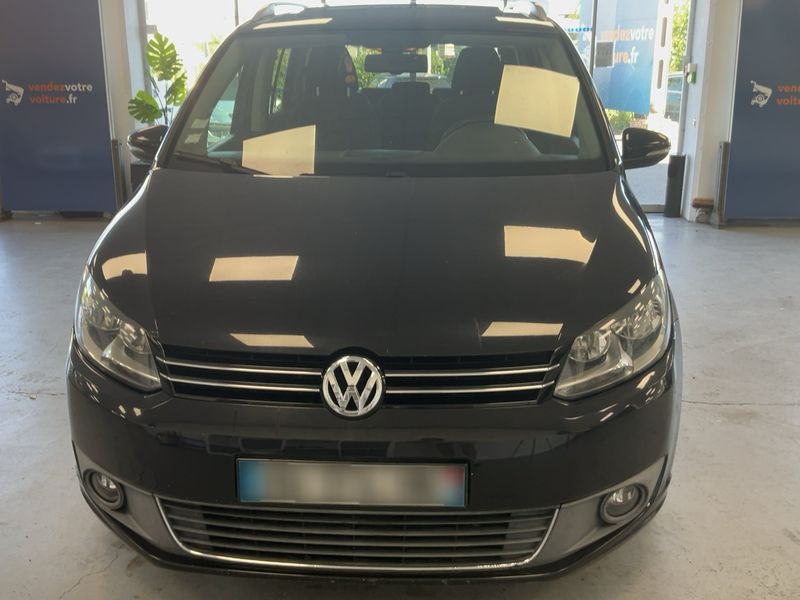 Volkswagen Touran 2.0 TDI Design Edition 2011 – снимка 14