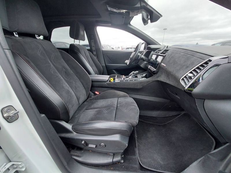 DS Automobiles DS7 Crossback 1.6 E-Tense Hybrid 4x4 Performance Line Plus — zdjęcie 10