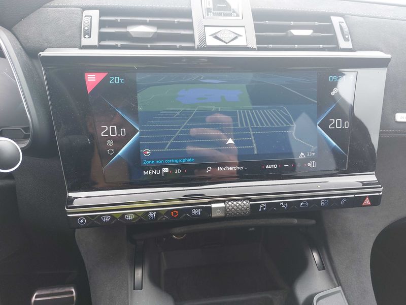 DS Automobiles DS7 Crossback 1.6 E-Tense Hybrid 4x4 Performance Line Plus — zdjęcie 13