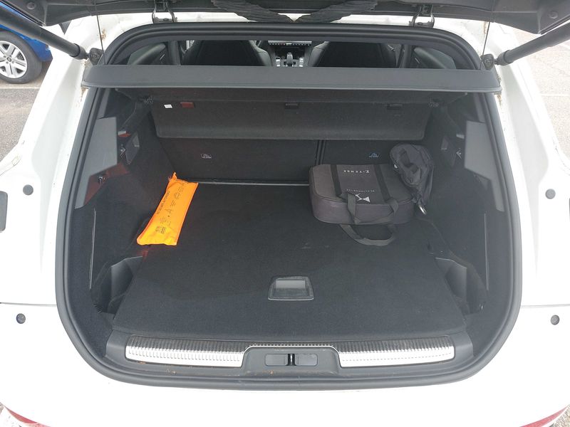 DS Automobiles DS7 Crossback 1.6 E-Tense Hybrid 4x4 Performance Line Plus — zdjęcie 9