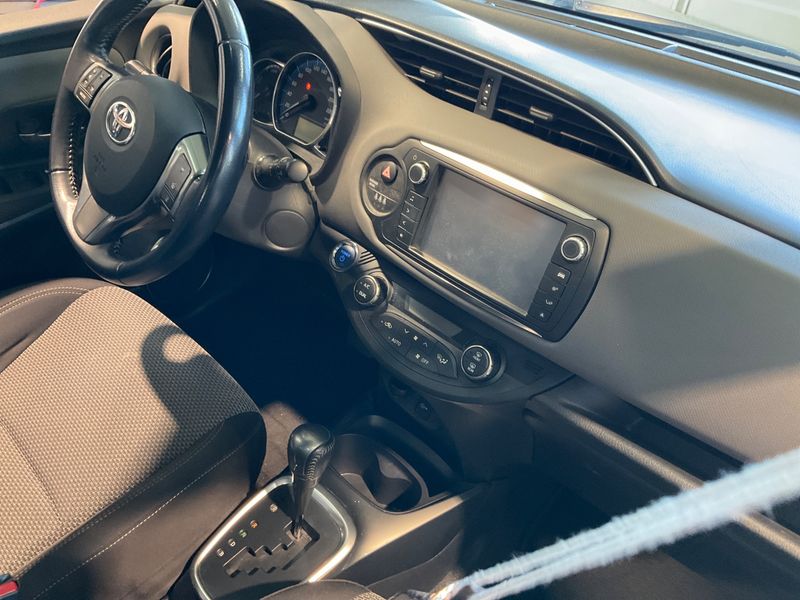 Toyota Yaris 1.5 Hybrid Edition-S 2016 – снимка 31