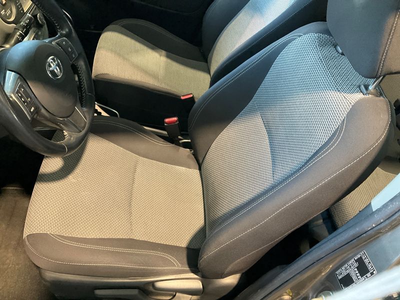 Toyota Yaris 1.5 Hybrid Edition-S 2016 – снимка 35