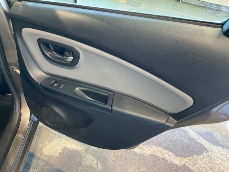 Toyota Yaris 1.5 Hybrid Edition-S 2016 – снимка 25