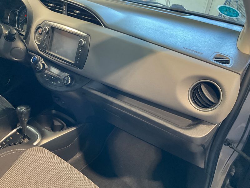 Toyota Yaris 1.5 Hybrid Edition-S 2016 – снимка 23
