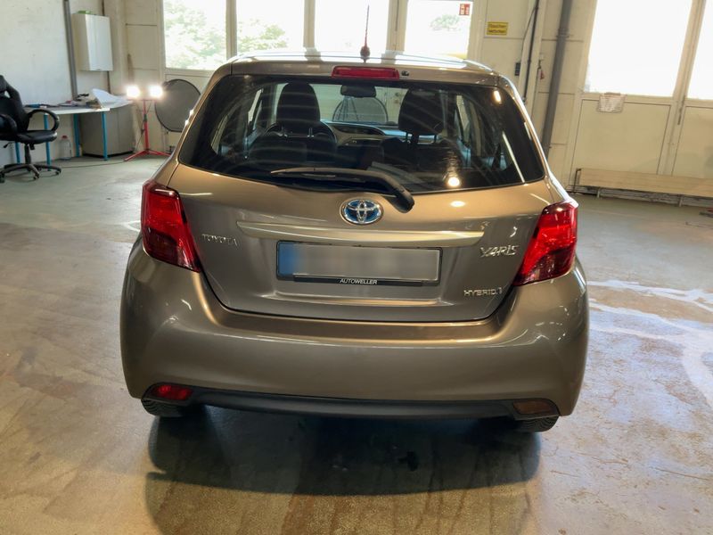 Toyota Yaris 1.5 Hybrid Edition-S — zdjęcie 5
