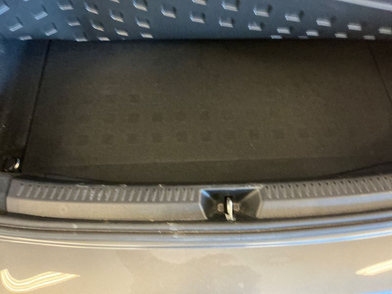 Mercedes-Benz A-Klasse Limousine A 180 2020 – снимка 27