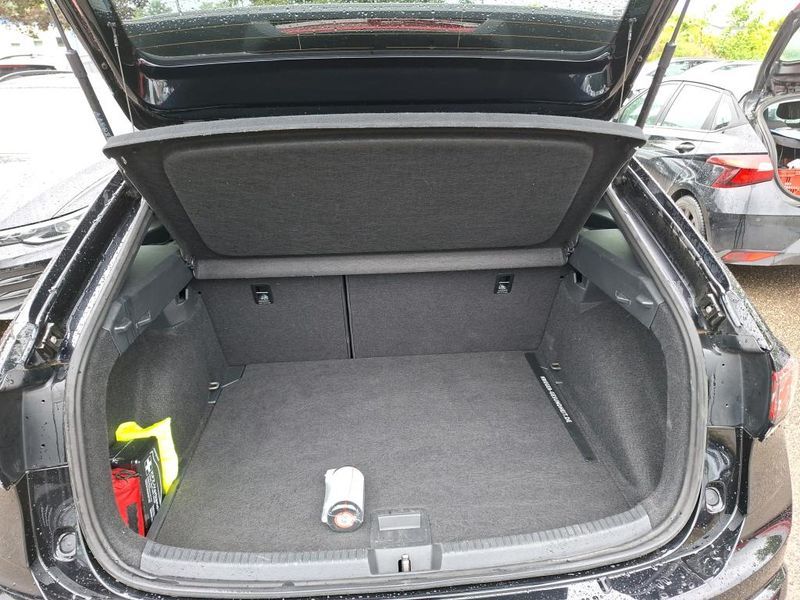 Volkswagen Taigo 1.0 TSI R-Line — zdjęcie 9