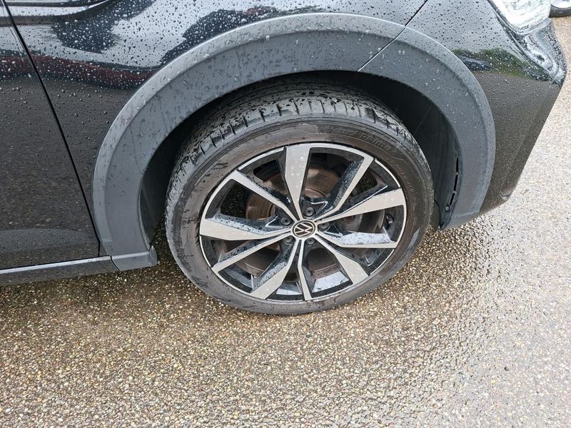 Volkswagen Taigo 1.0 TSI R-Line — zdjęcie 25