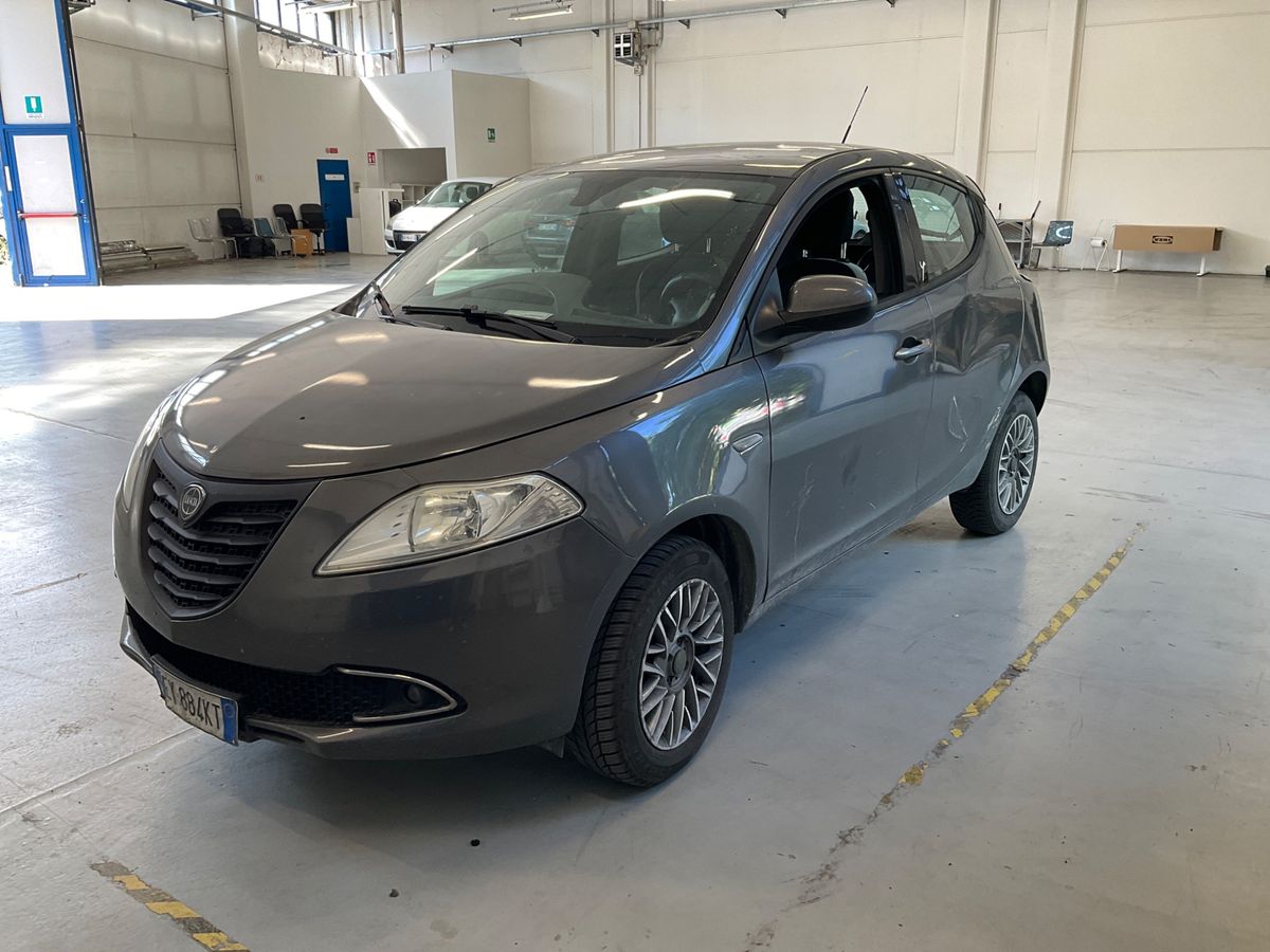 Lancia Ypsilon 2015