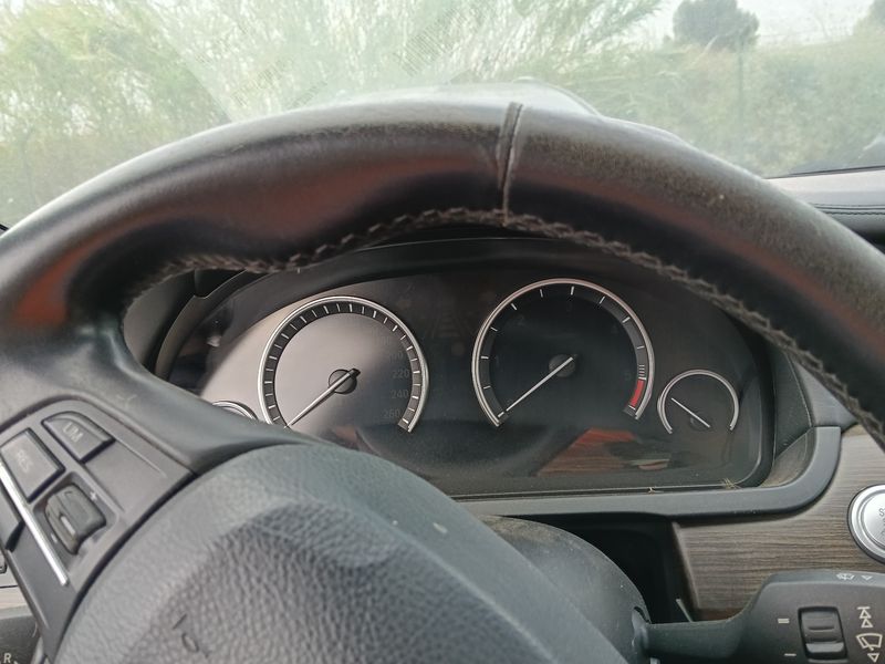 BMW 7er 740d — zdjęcie 12