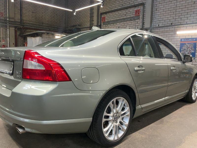 Volvo S80 4.4 V8 Summum AWD — zdjęcie 6