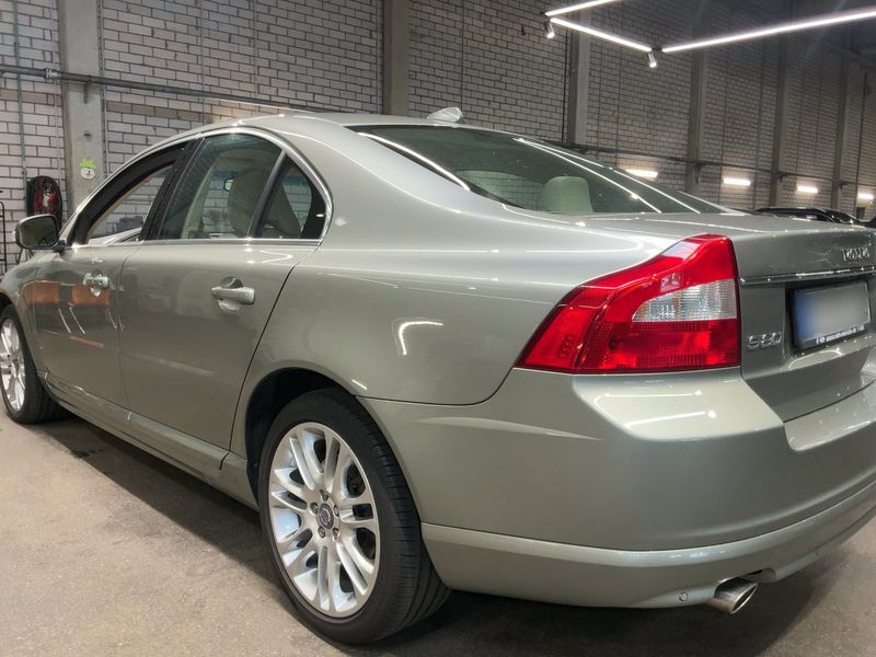 Volvo S80 4.4 V8 Summum AWD — zdjęcie 3