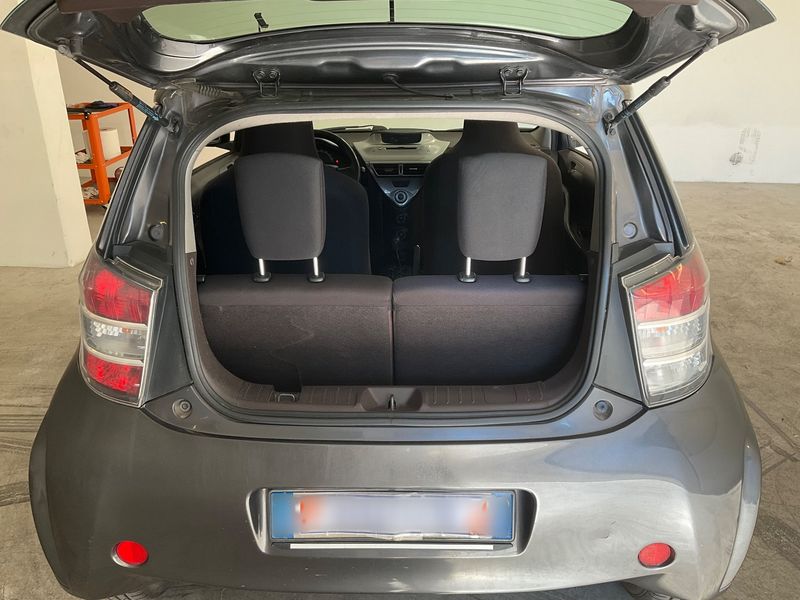 Toyota iQ 1.0 VVT-i — zdjęcie 10