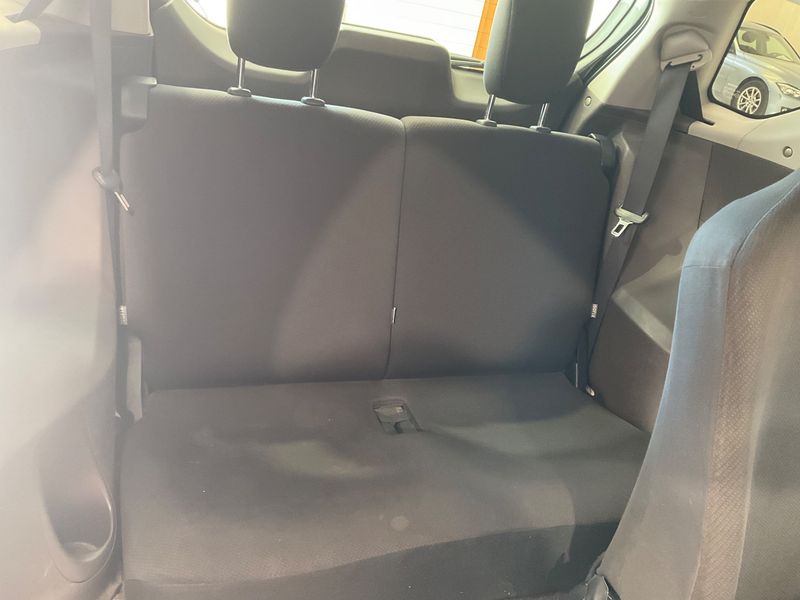 Toyota iQ 1.0 VVT-i — zdjęcie 14