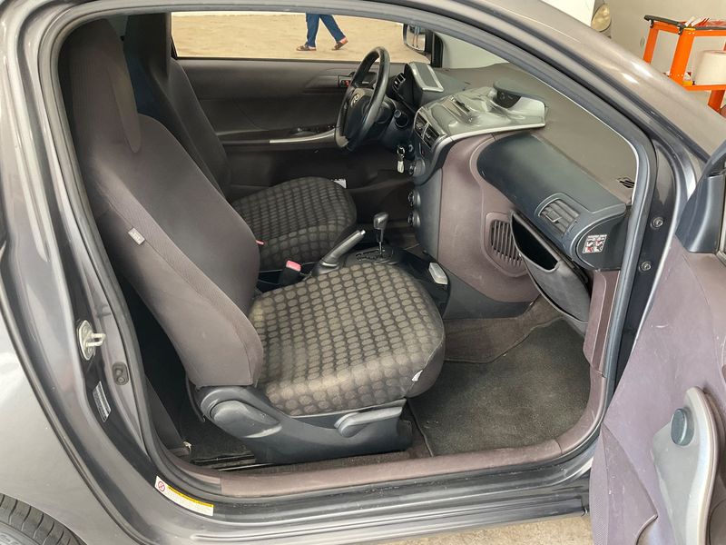 Toyota iQ 1.0 VVT-i — zdjęcie 11