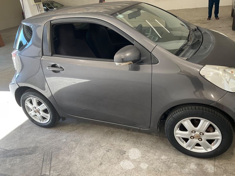 Toyota iQ 1.0 VVT-i — zdjęcie 7