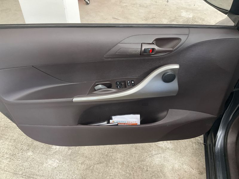 Toyota iQ 1.0 VVT-i 2010 – снимка 26