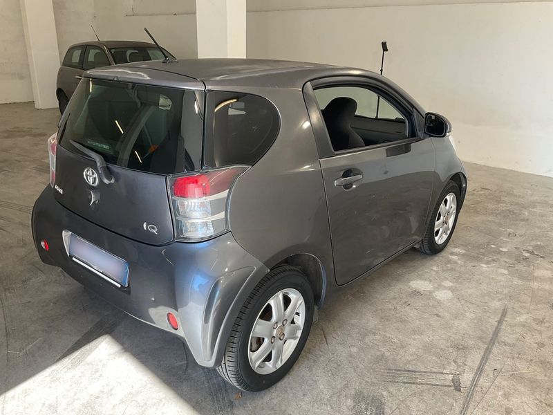 Toyota iQ 1.0 VVT-i — zdjęcie 6