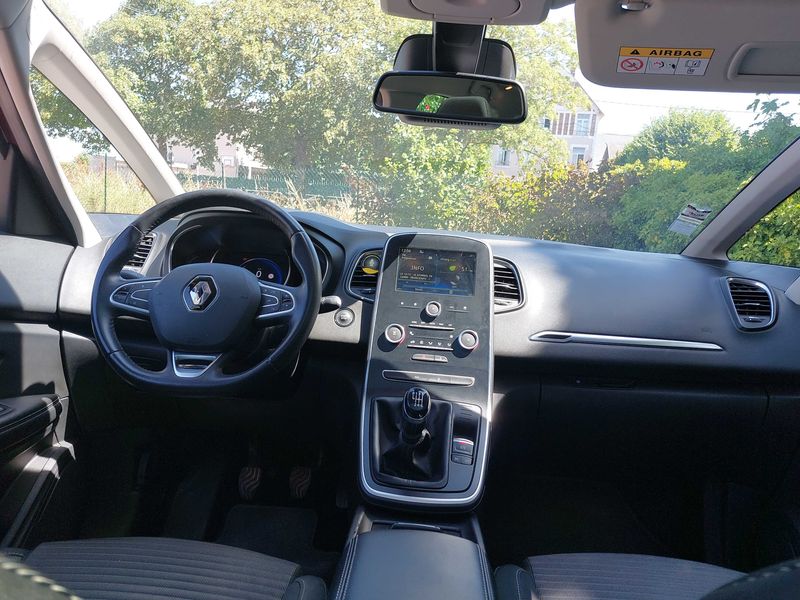 Renault Scenic 1.6 dCi Energy Zen — zdjęcie 11
