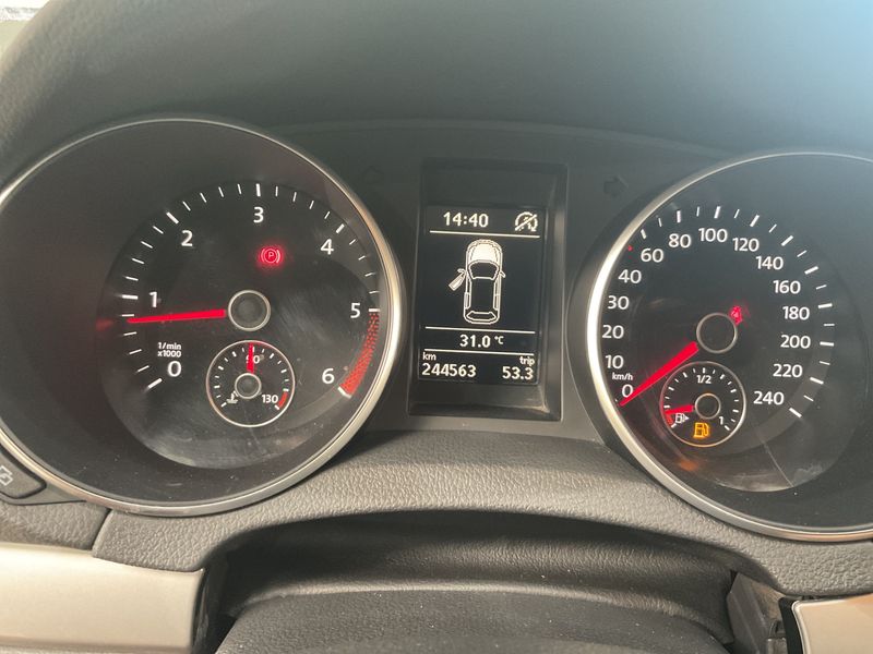 Volkswagen Golf VI 1.6 TDI Trendline BlueMotion Tech — zdjęcie 4