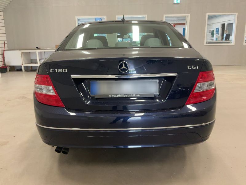 Mercedes-Benz C-Klasse C 180 CGI BlueEfficiency Avantgarde — zdjęcie 5