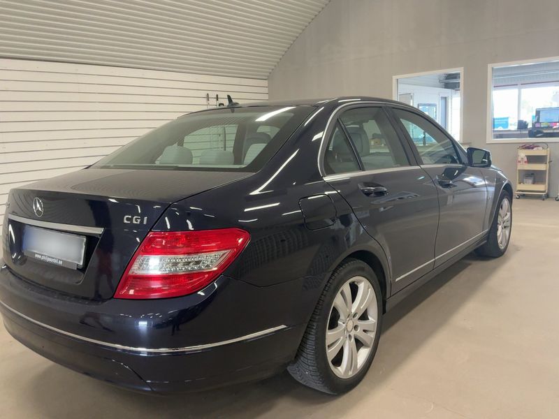 Mercedes-Benz C-Klasse C 180 CGI BlueEfficiency Avantgarde — zdjęcie 6