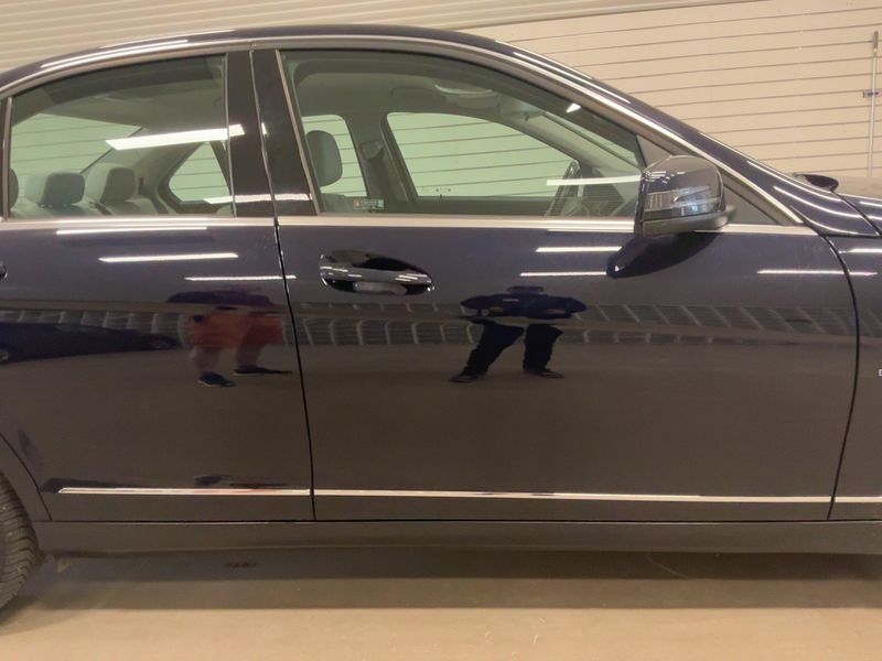 Mercedes-Benz C-Klasse C 180 CGI BlueEfficiency Avantgarde — zdjęcie 7