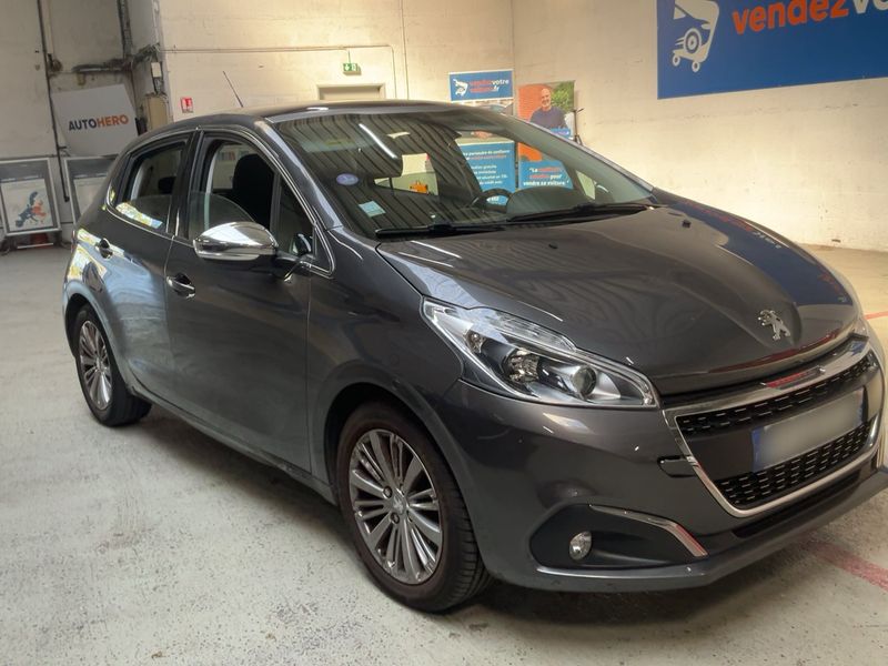 Peugeot 208 1.2 PureTech Allure 2019 – снимка 12