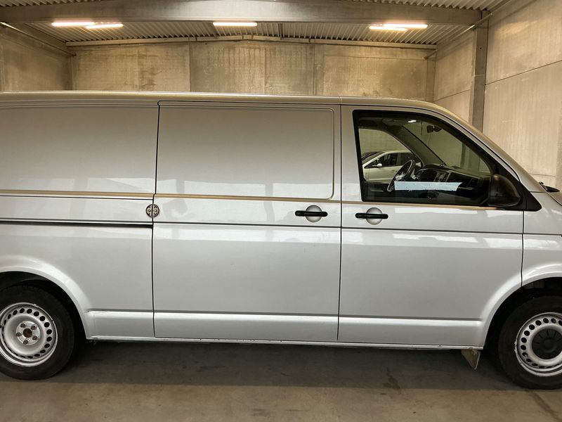 Volkswagen T6 Transporter 2.0 TDI Kasten lang FWD — zdjęcie 7