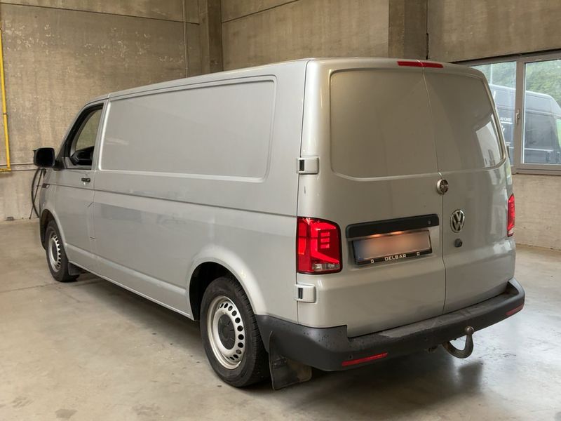 Volkswagen T6 Transporter 2.0 TDI Kasten lang FWD — zdjęcie 3