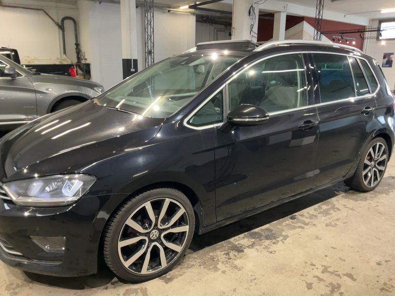 Volkswagen Golf VII Sportsvan 1.4 TSI Highline BlueMotion Tech — zdjęcie 2