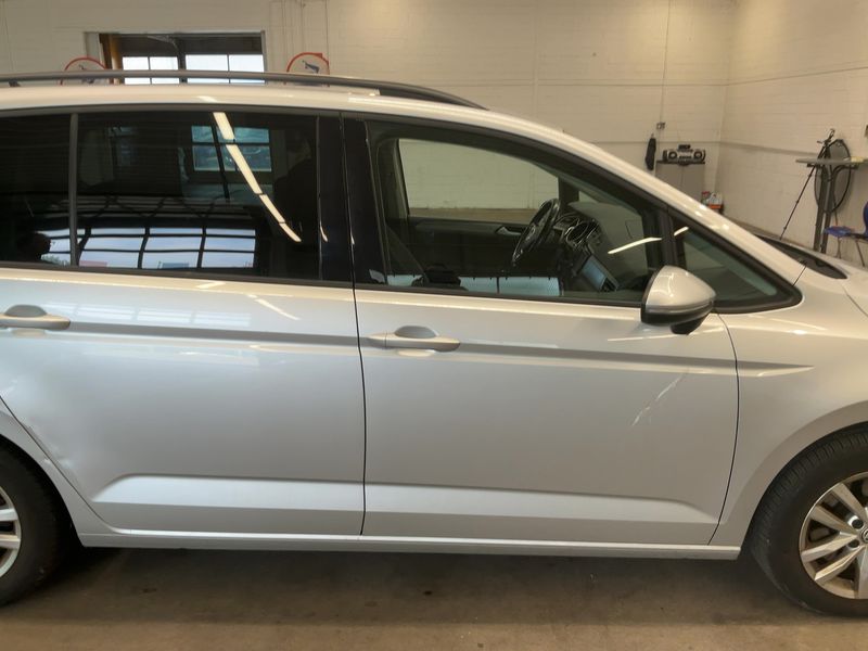 Volkswagen Touran 1.6 TDI Comfortline BlueMotion Tech 2016 – снимка 10
