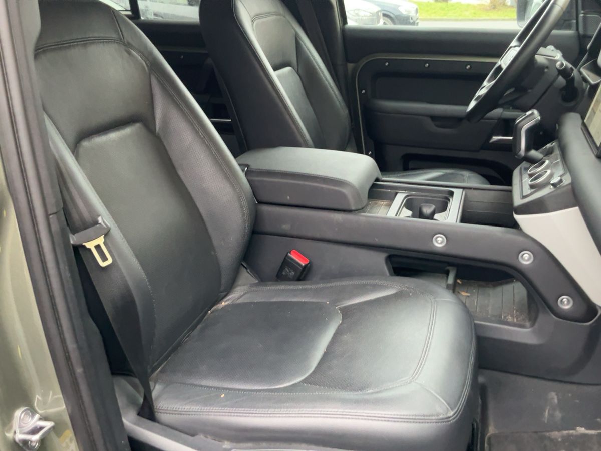 Land Rover 2023 — photo 17