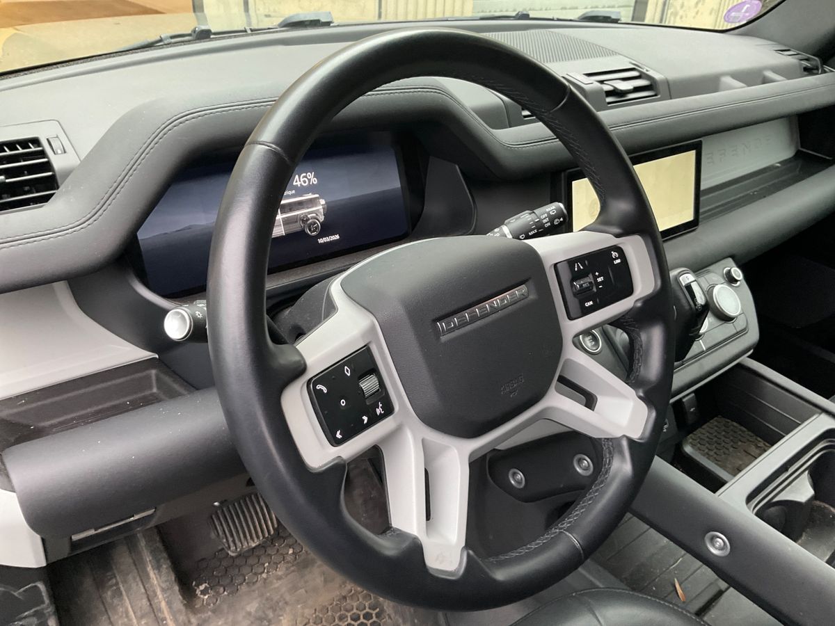 Land Rover 2023 — photo 30