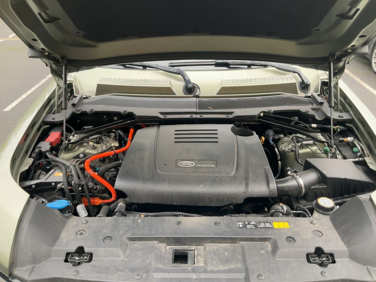 Land Rover 2023 — photo 23