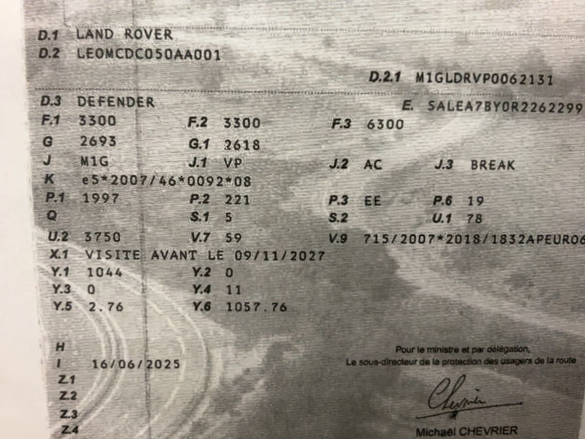 Land Rover 2023 — photo 21