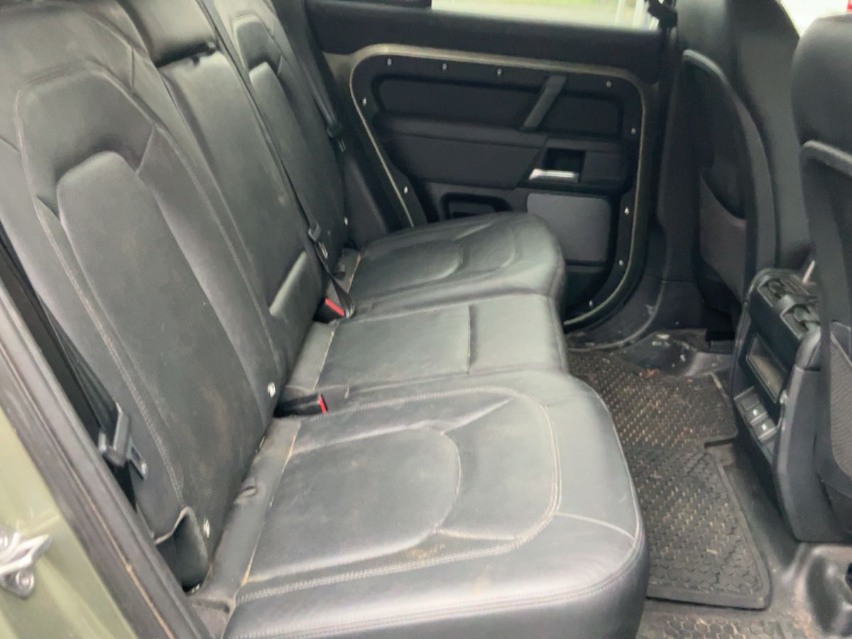 Land Rover 2023 — photo 20