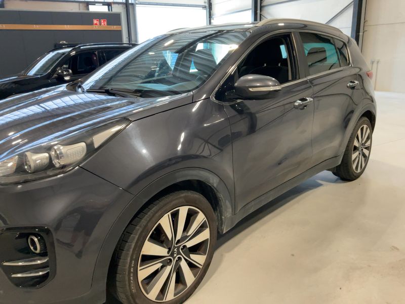 Kia Sportage 1.7 CRDi Spirit 2WD 2017 – снимка 2