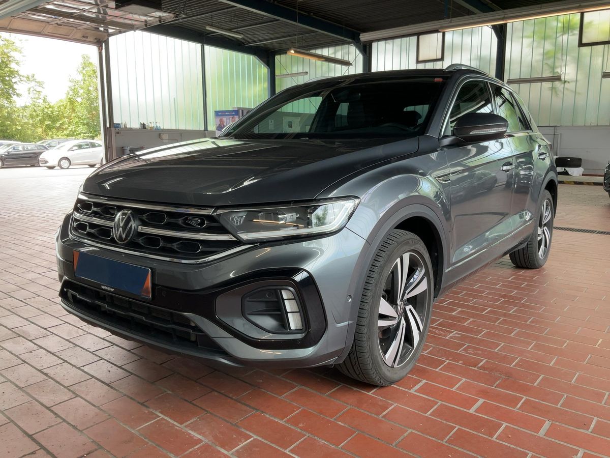 Volkswagen T-Roc 2023 — photo 1