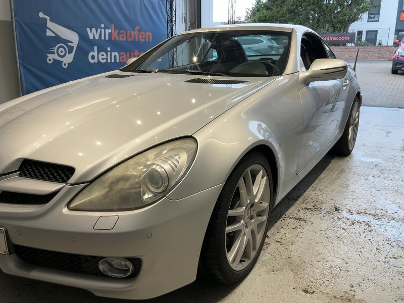 Mercedes-Benz SLK-Class