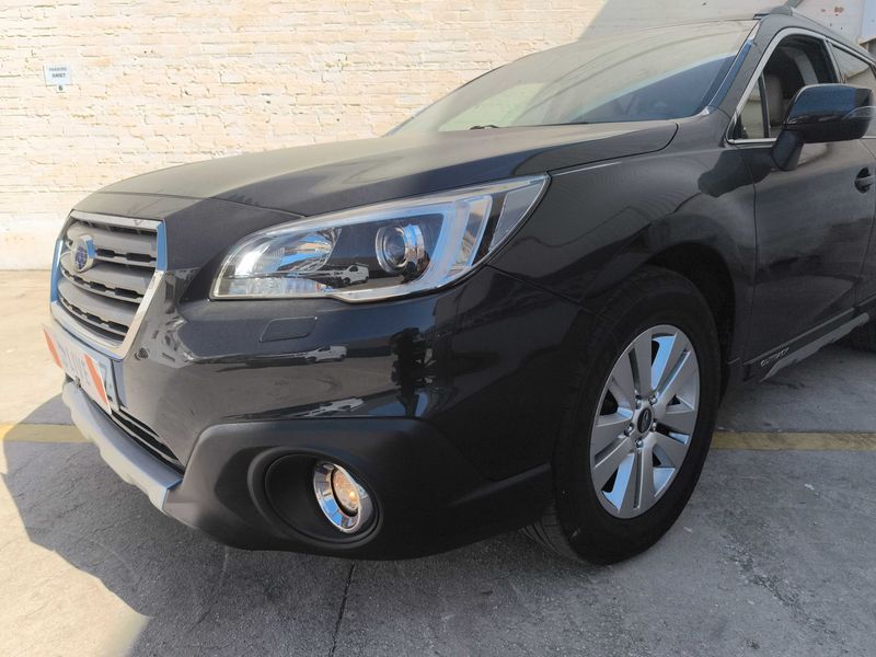 Subaru Outback 2.0 Diesel Executive AWD — zdjęcie 2