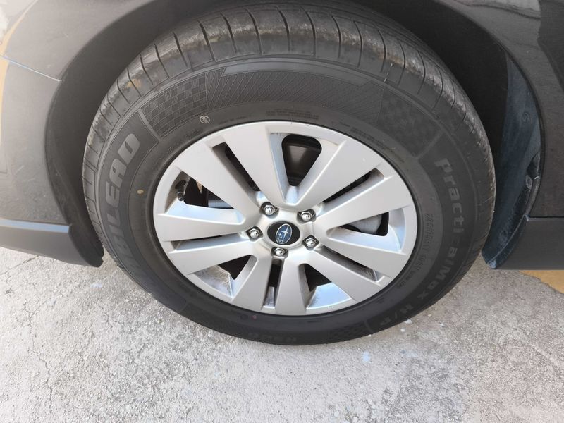 Subaru Outback 2.0 Diesel Executive AWD — zdjęcie 19