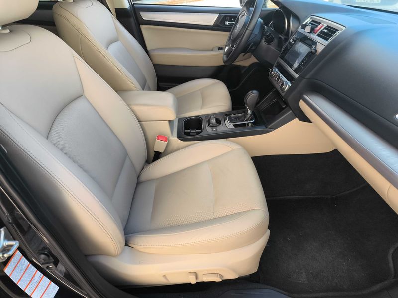 Subaru Outback 2.0 Diesel Executive AWD — zdjęcie 10