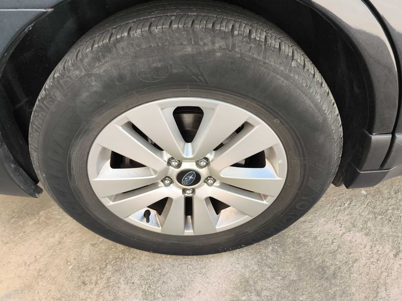 Subaru Outback 2.0 Diesel Executive AWD — zdjęcie 21
