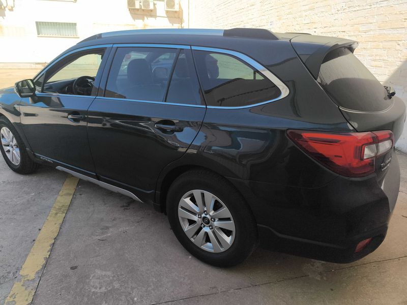 Subaru Outback 2.0 Diesel Executive AWD — zdjęcie 3