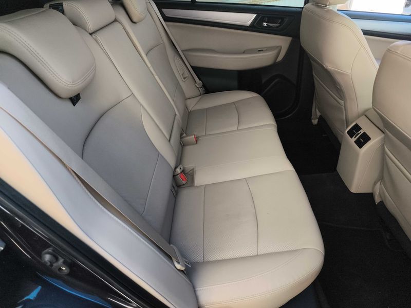 Subaru Outback 2.0 Diesel Executive AWD — zdjęcie 14