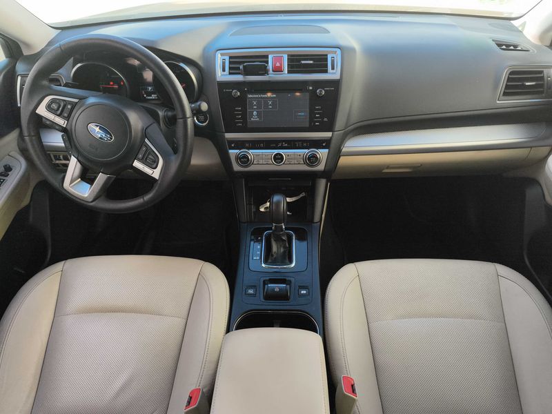 Subaru Outback 2.0 Diesel Executive AWD — zdjęcie 11